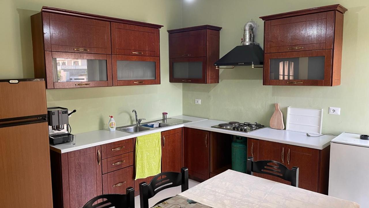 Azure Apartments By Kondo Stays Vlore Luaran gambar
