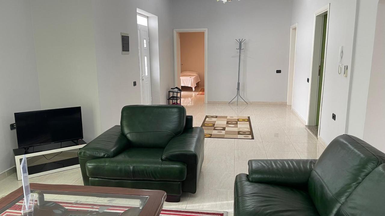 Azure Apartments By Kondo Stays Vlore Luaran gambar